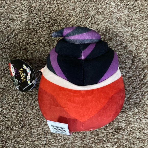 NWT 5” Hocus Pocus Squishmallow Set
Halloween - Picture 3 of 7